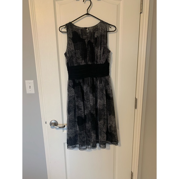 Rickis dress - Picture 4 of 4